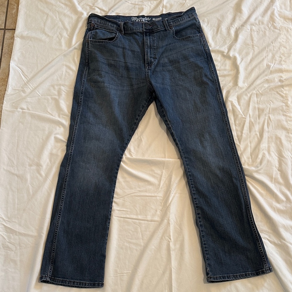 Wrangler Relaxed Fit Dark Blue Jeans